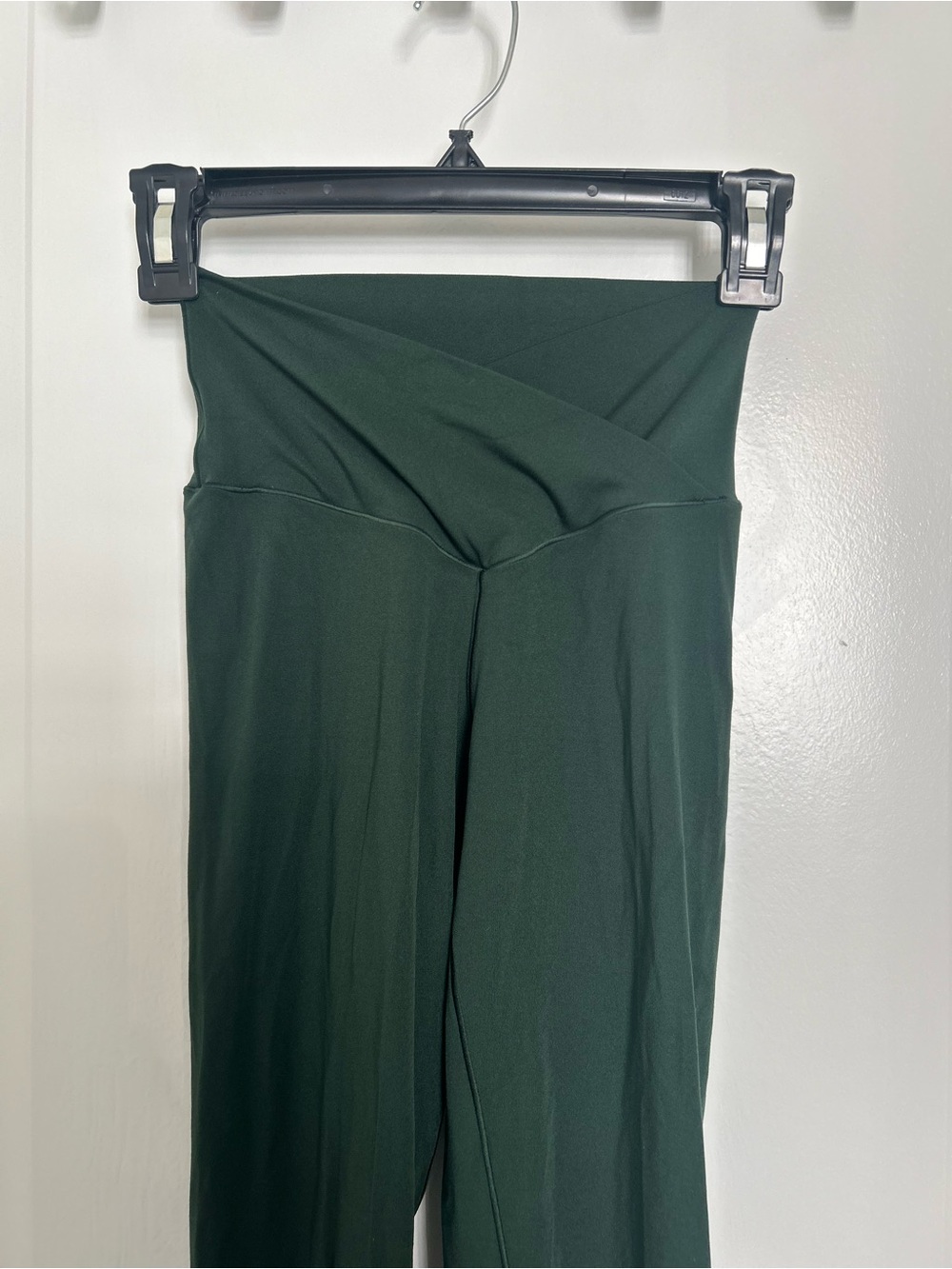 Offline by Aerie Real Me 7/8 Crossover Leggings Size Small